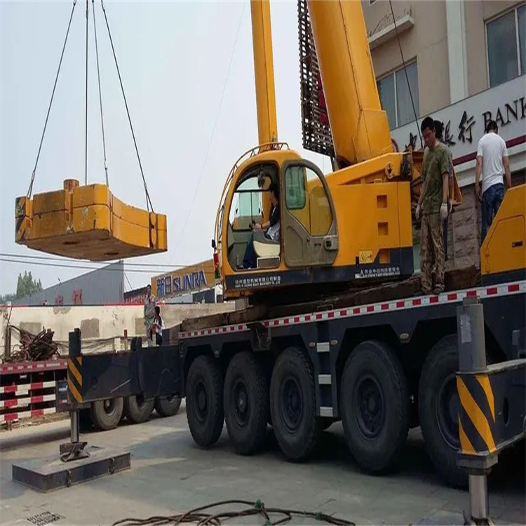 蓬江当地吊车出租|机器吊装|75吨|工厂搬迁服务